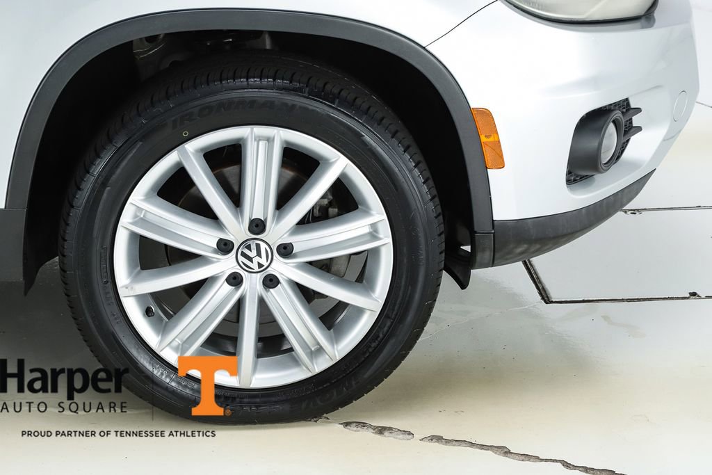 Used 2015 Volkswagen Tiguan SEL FWD image 14