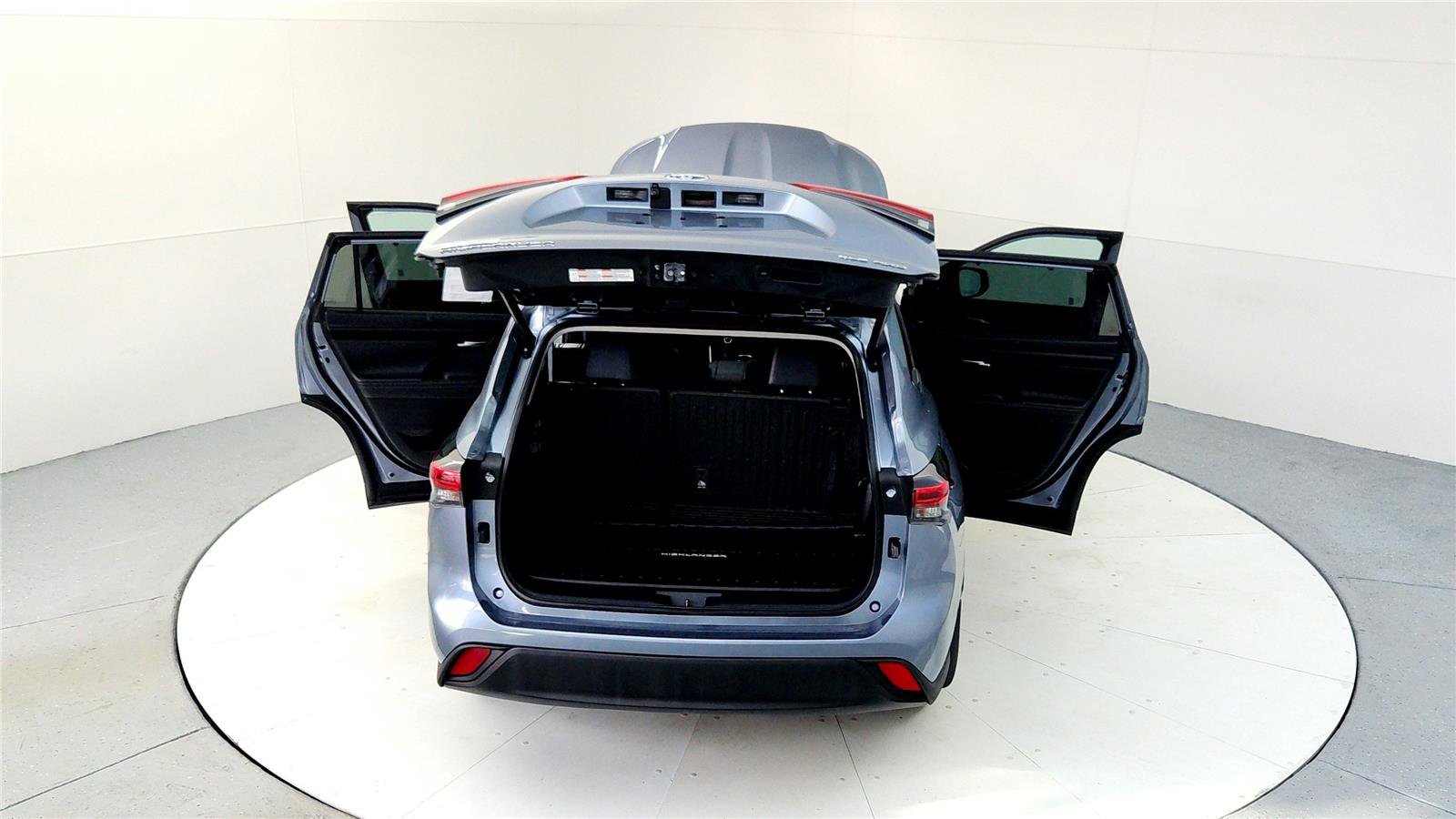 Certified 2021 Toyota Highlander XLE image 23