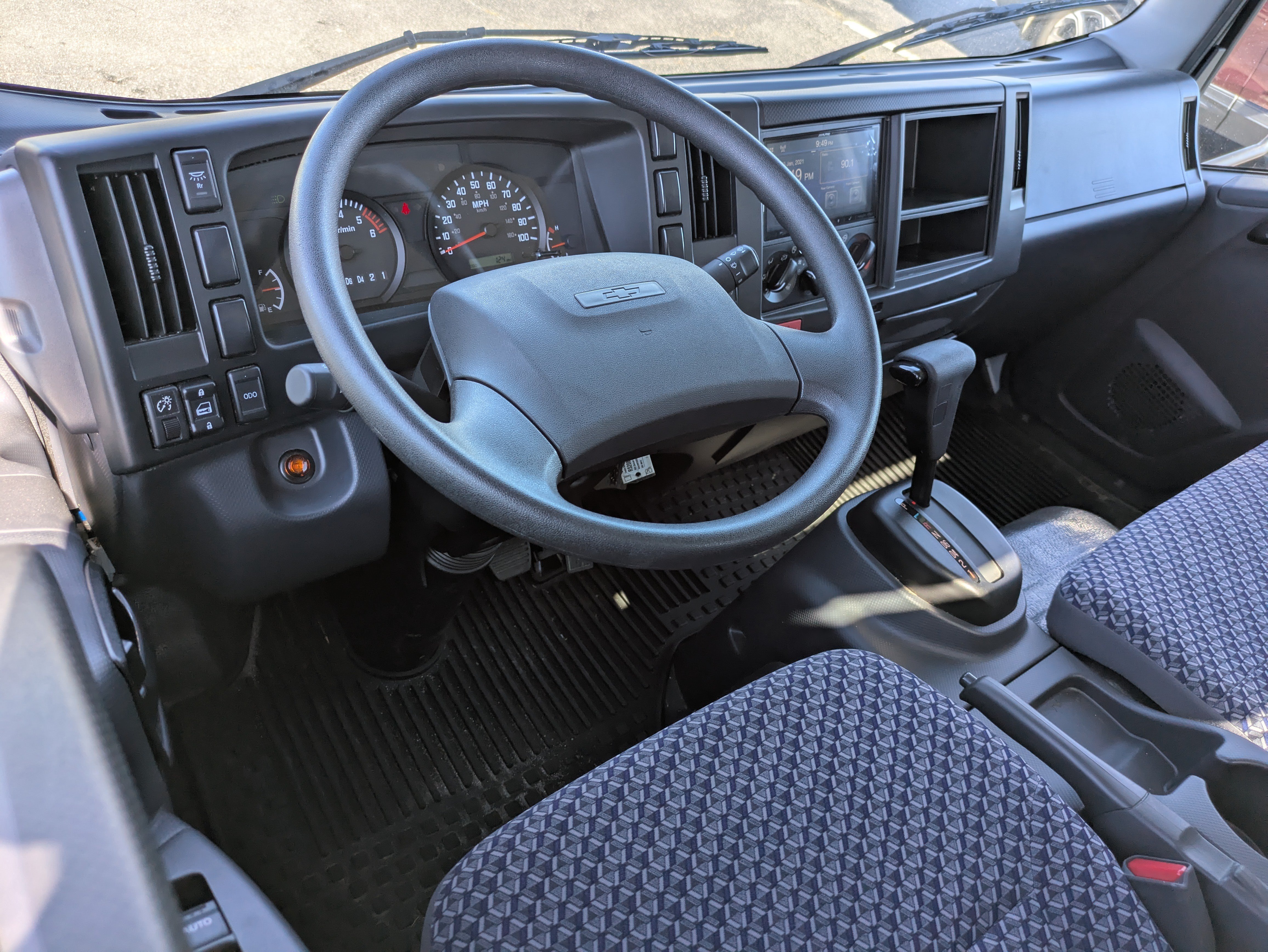 New 2024 Chevrolet Low Cab Forward RWD image 9