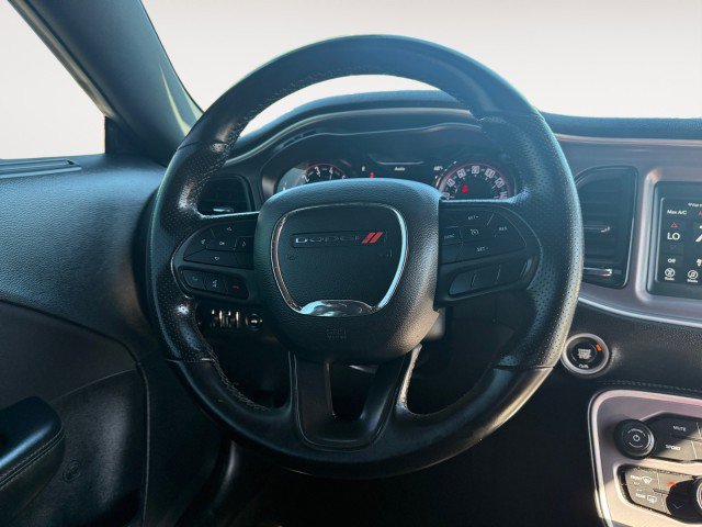 Used 2022 Dodge Challenger SXT w/ Blacktop Package image 10