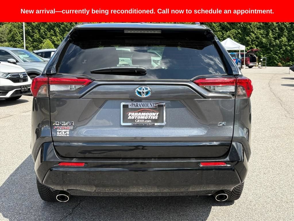 Used 2021 Toyota RAV4 SE w/ Weather & Moonroof Package AWD/4WD image 5