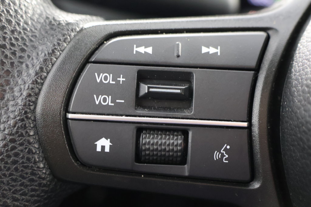 Certified 2026 Honda HR-V LX image 11