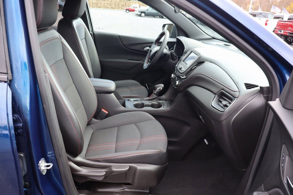 Used 2023 Chevrolet Equinox RS w/ LPO, Floor Liner Package image 18