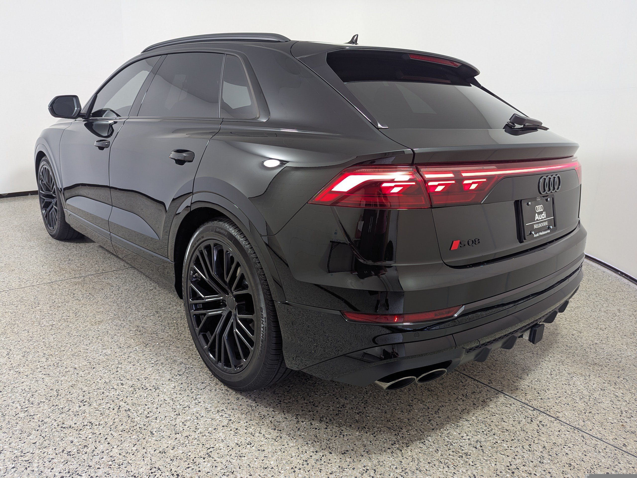 Certified 2026 Audi SQ8 Prestige AWD/4WD image 5