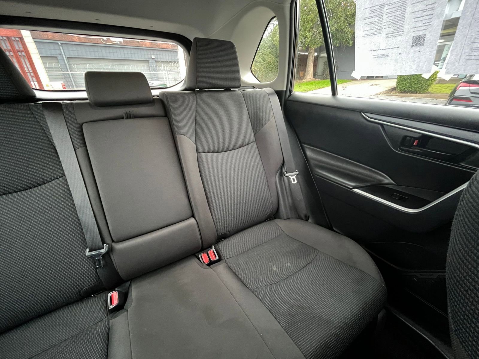 Used 2025 Toyota RAV4 LE image 37