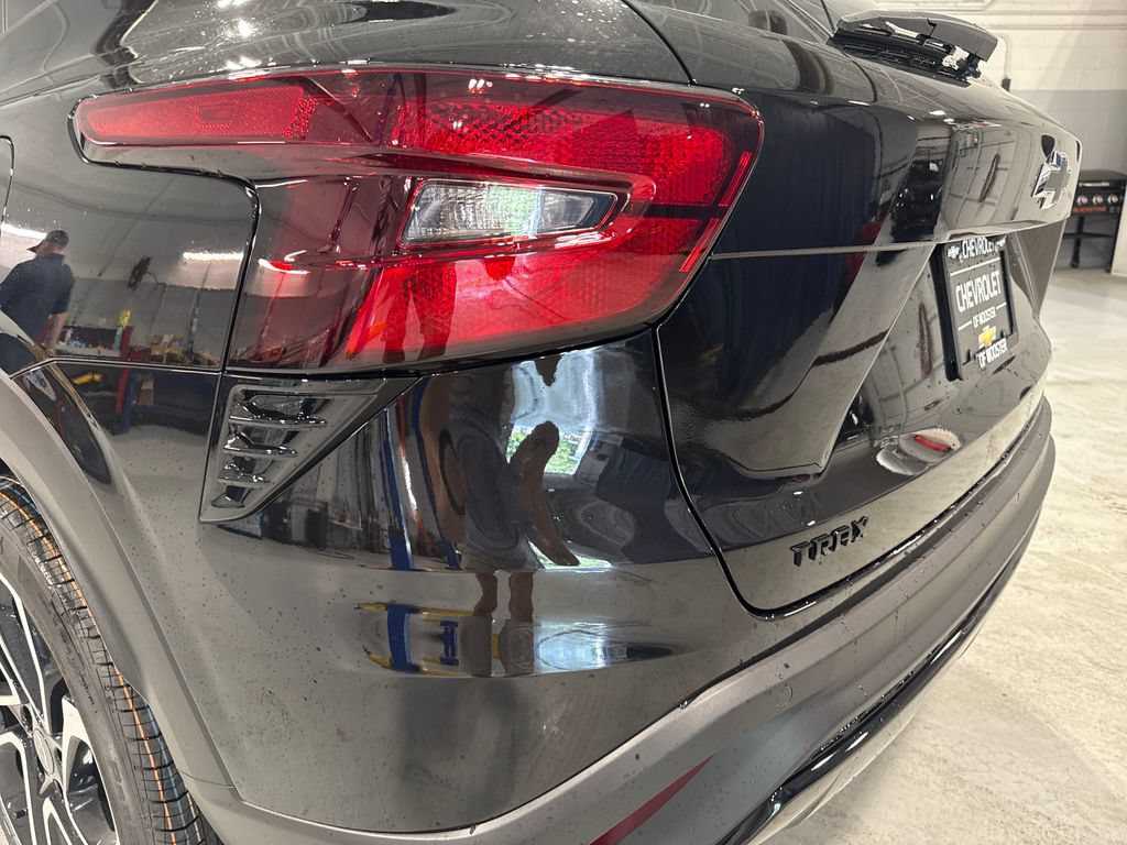 New 2026 Chevrolet Trax RS w/ Sunroof Package FWD image 56
