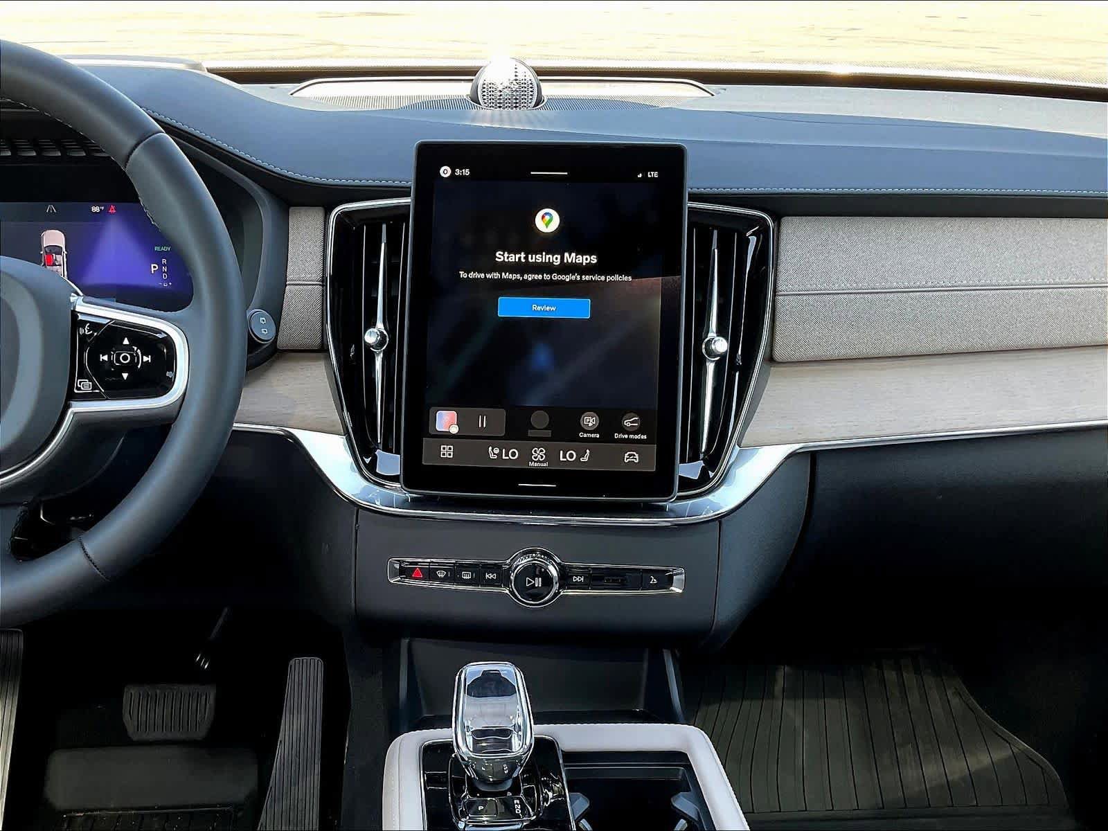 New 2026 Volvo XC90 T8 Ultra w/ Lounge Package image 9