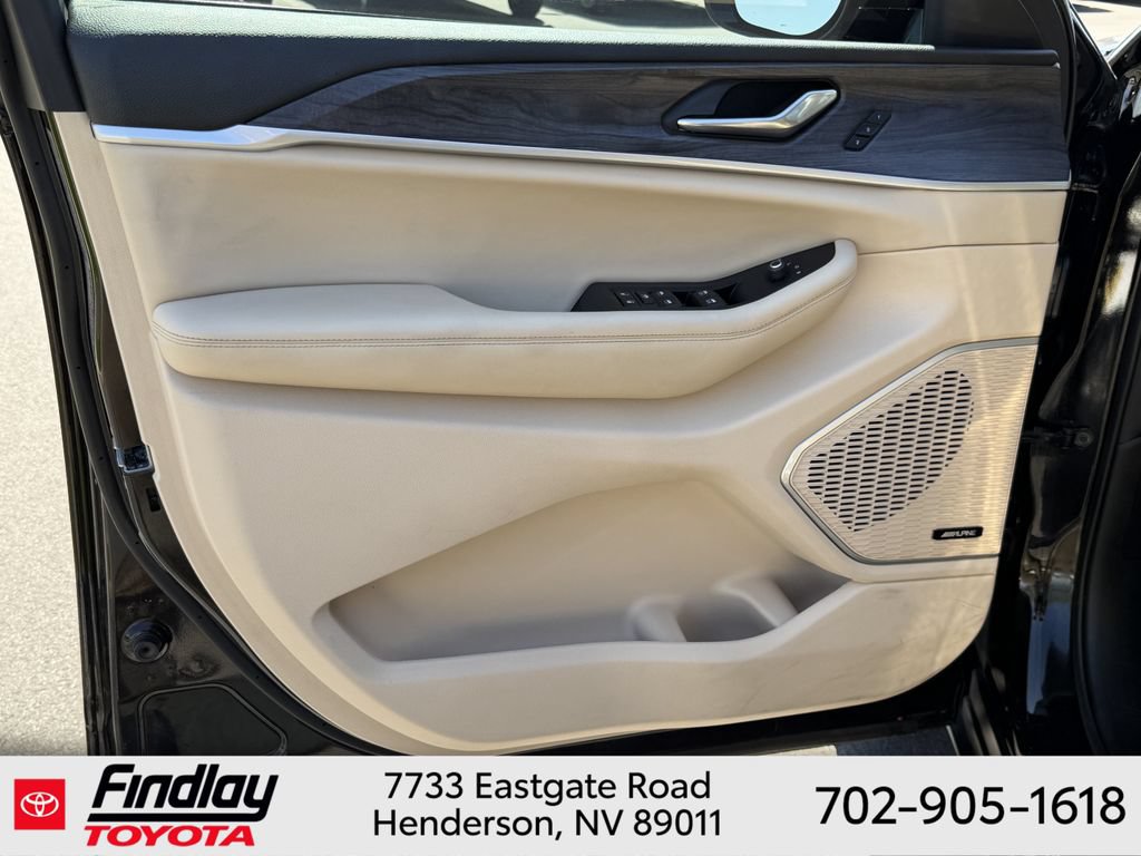 Used 2021 Jeep Grand Cherokee L Limited AWD/4WD image 21