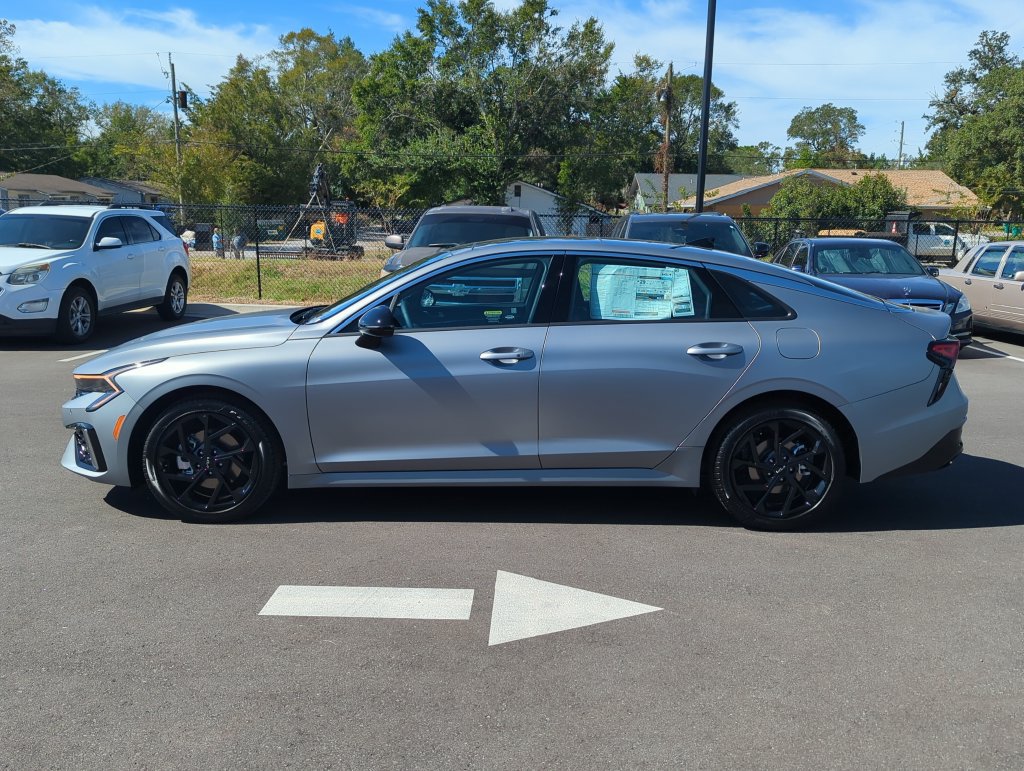 New 2027 Kia K5 GT-Line image 4