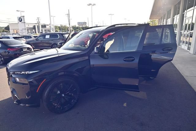 New 2027 BMW X7 M60i AWD/4WD image 43
