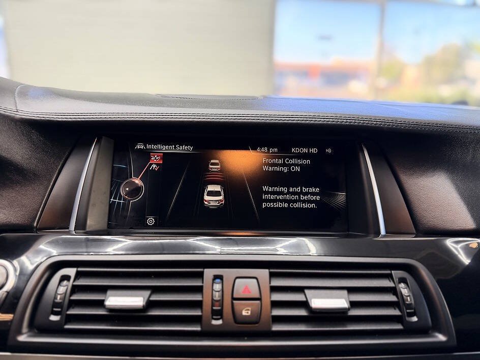 Used 2015 BMW 550i Sedan RWD image 15