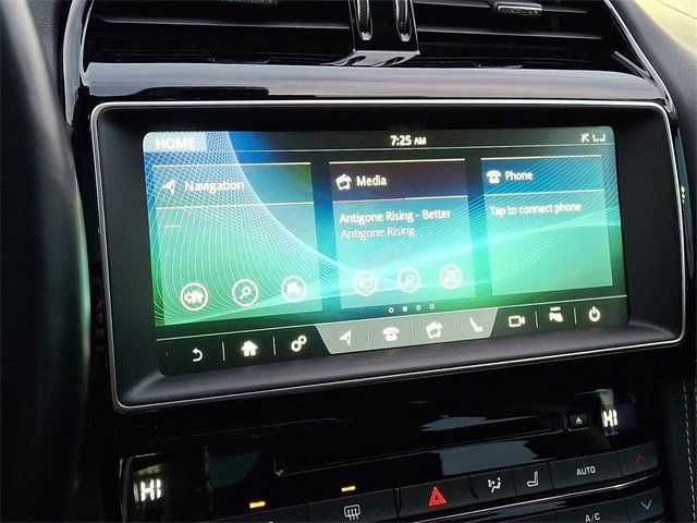 Used 2017 Jaguar F-PACE R-Sport image 19