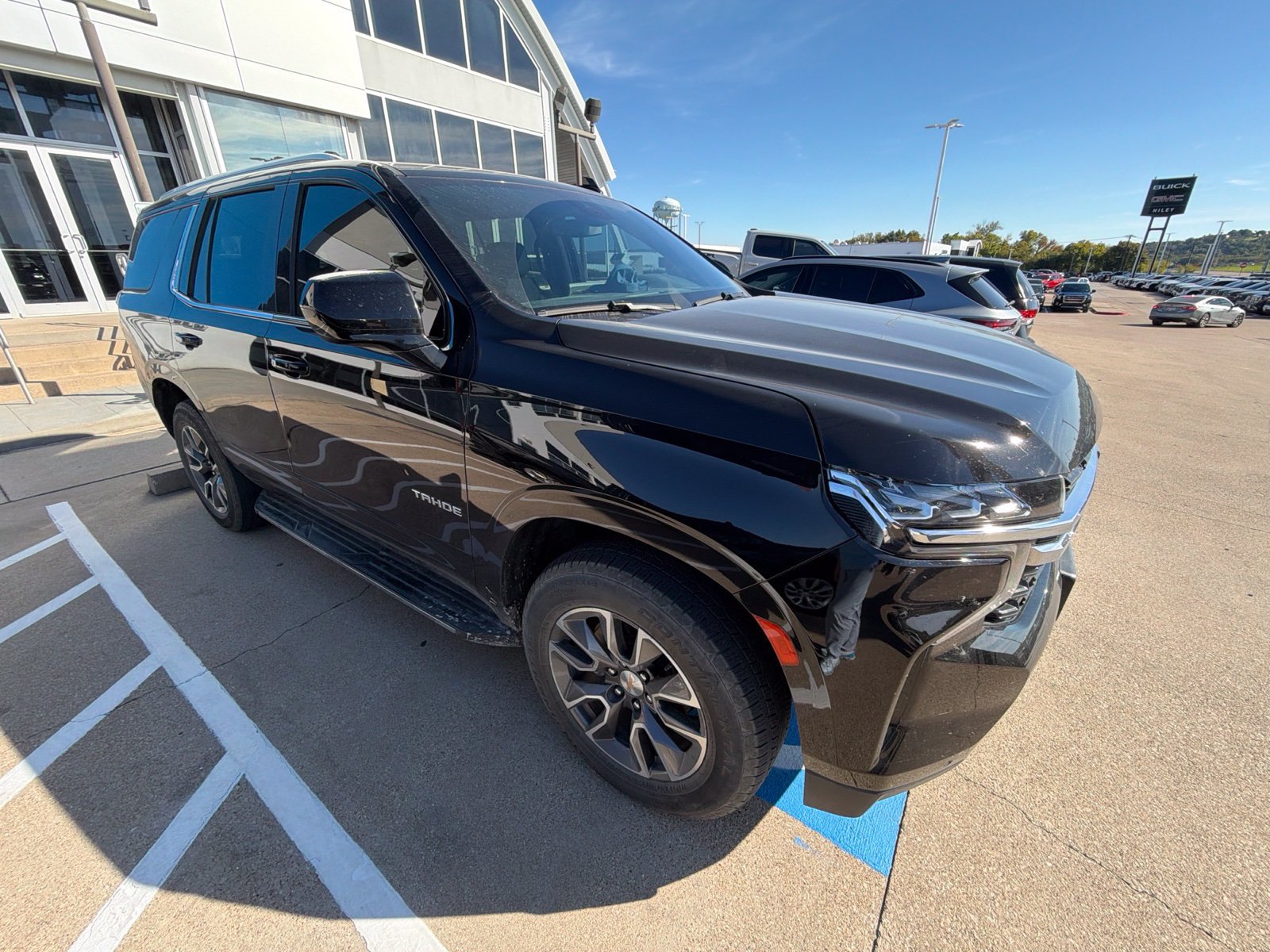 Used 2024 Chevrolet Tahoe LS w/ Driver Alert Package RWD image 11