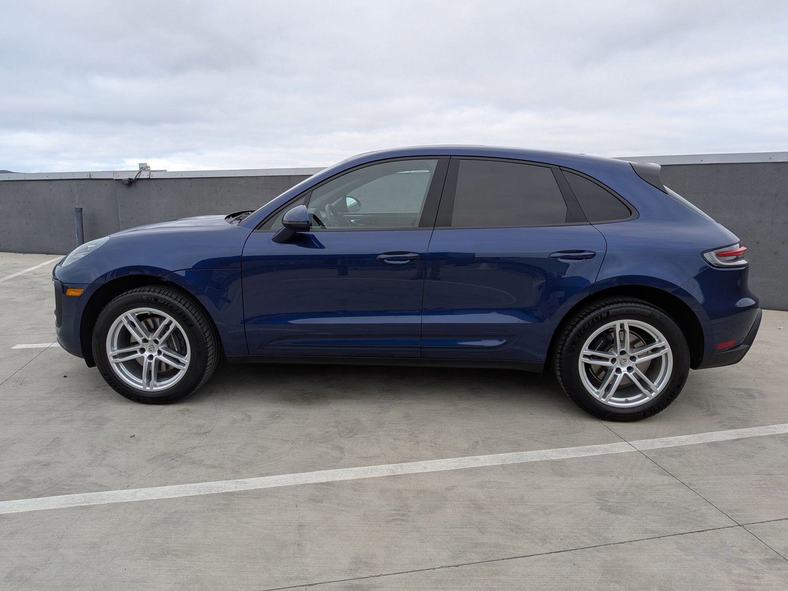 New 2025 Porsche Macan image 2