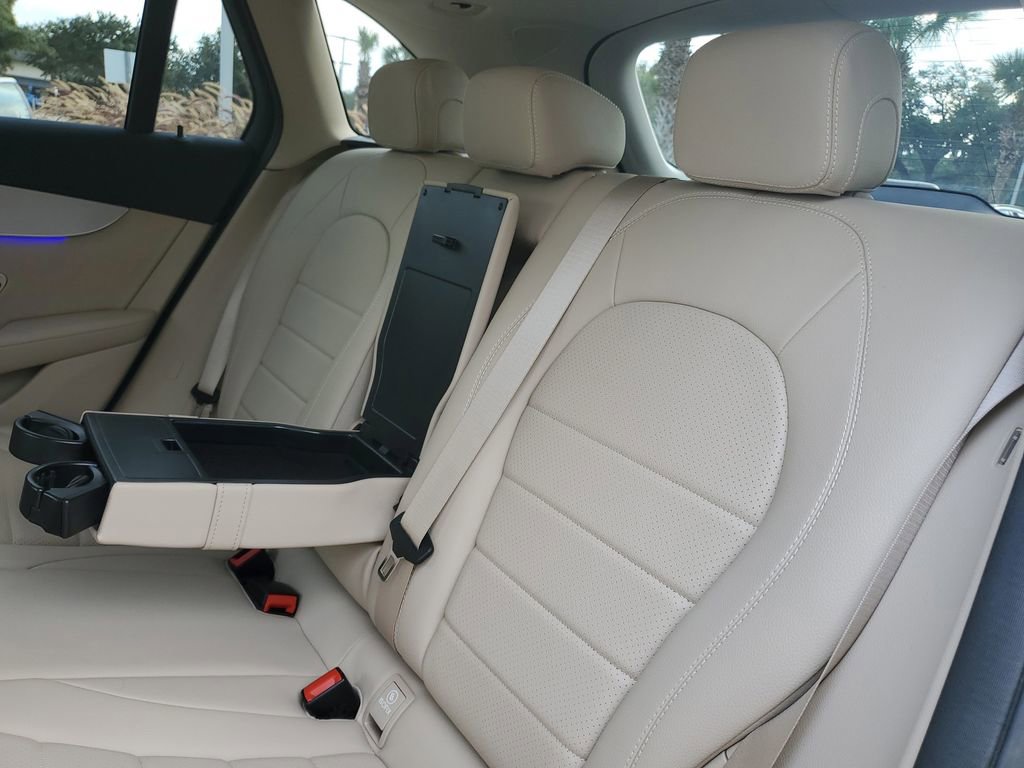 Used 2022 Mercedes-Benz GLC 300 w/ Premium Package Lite image 11