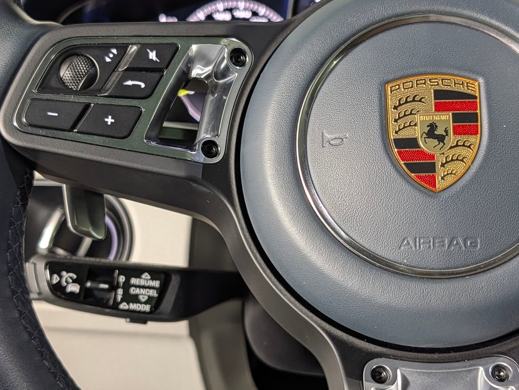 Certified 2020 Porsche Cayenne Turbo S AWD/4WD image 37
