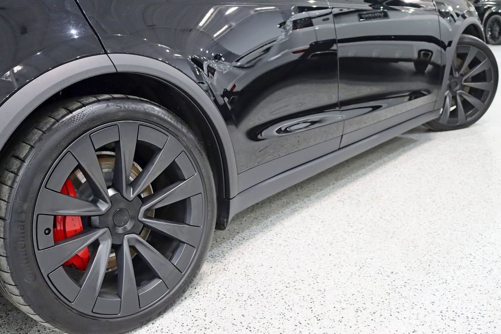 Used 2023 Tesla Model X Plaid image 9