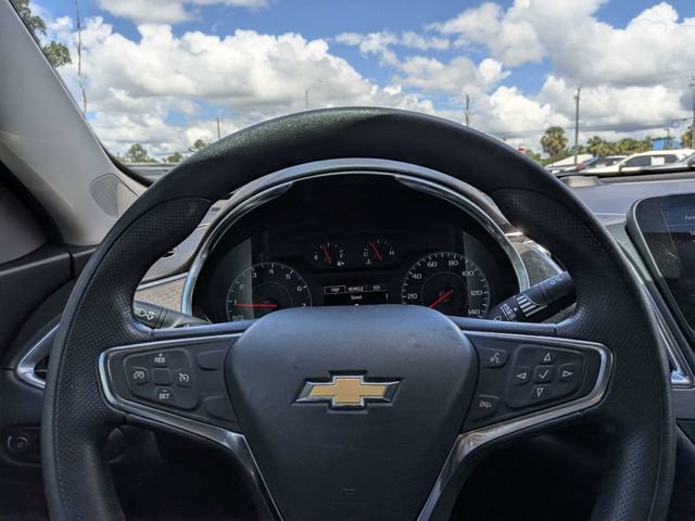 Used 2021 Chevrolet Malibu LT FWD image 19