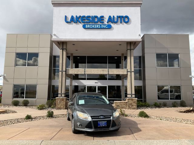 Used 2012 Ford Focus SEL FWD image 1