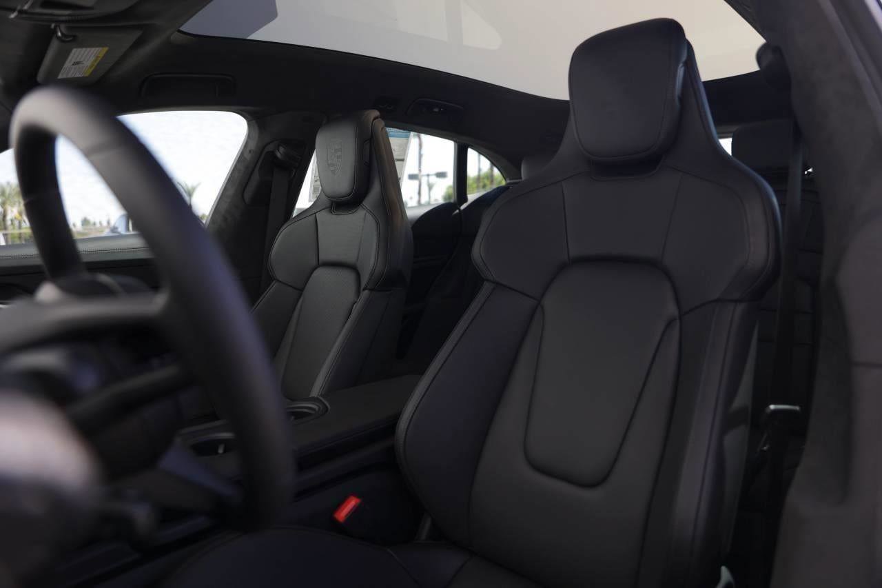 New 2025 Porsche Taycan 4S image 84