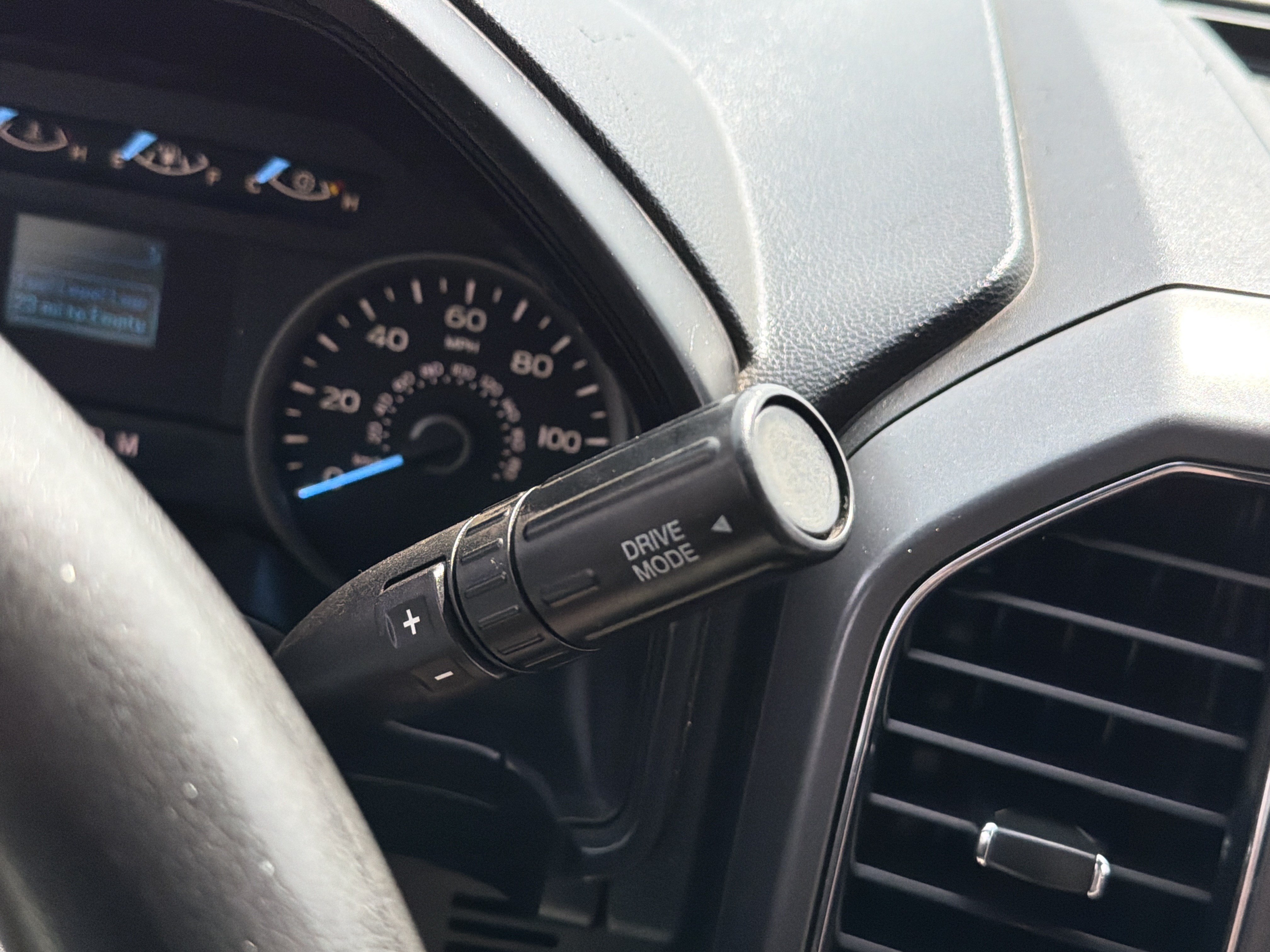 Used 2018 Ford F150 XLT AWD/4WD image 18