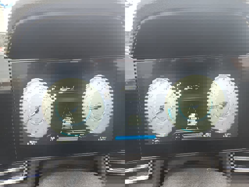 Used 2024 Hyundai Elantra SEL w/ Convenience Package image 34