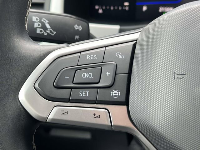 Used 2022 Volkswagen Atlas Cross Sport SE image 23