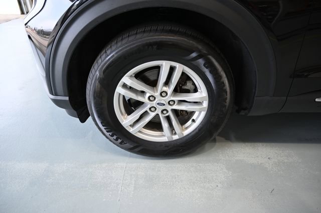 Used 2022 Ford Explorer XLT w/ Equipment Group 202A image 31