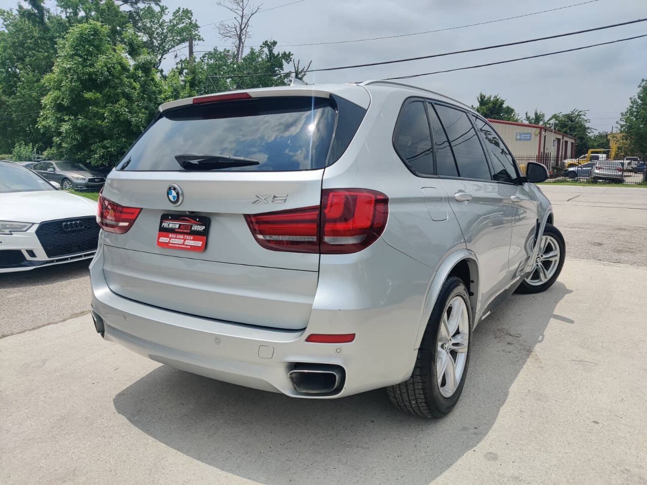 Used 2015 BMW X5 xDrive35i w/ M Sport AWD/4WD image 4