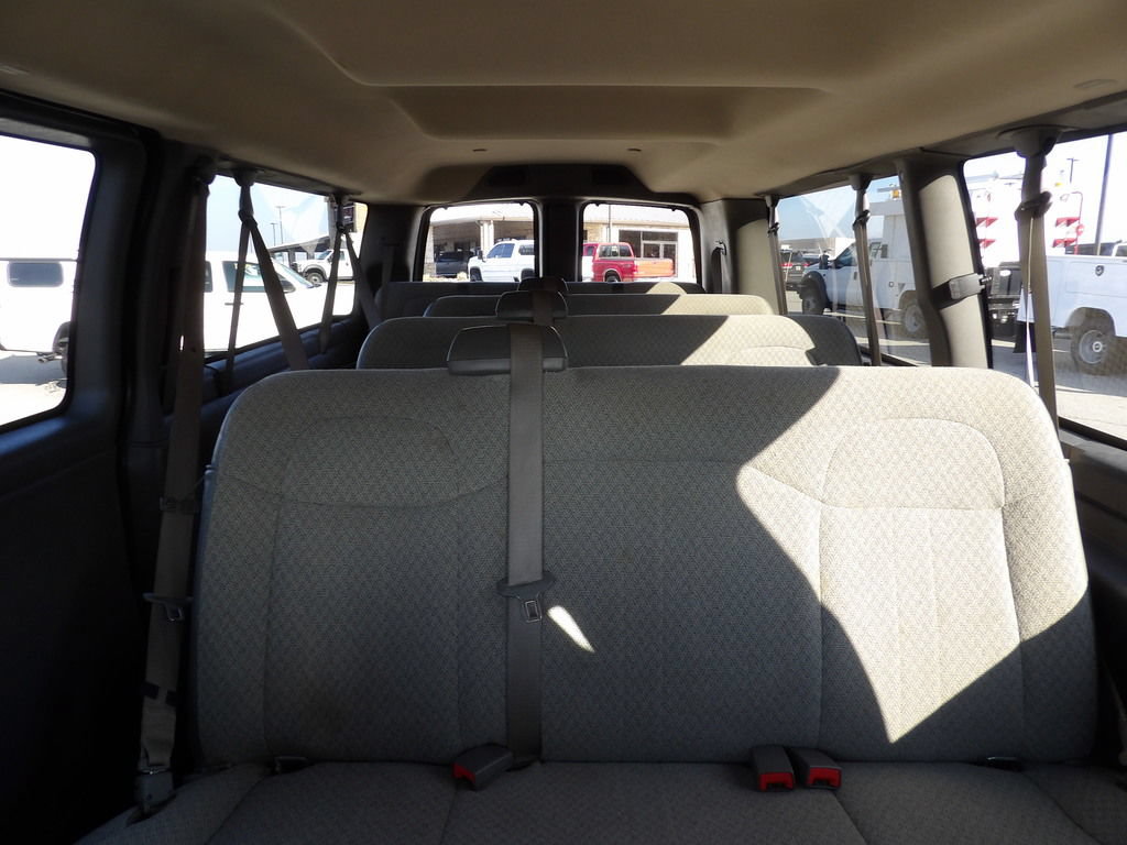 Used 2024 Chevrolet Express 3500 LS RWD image 28