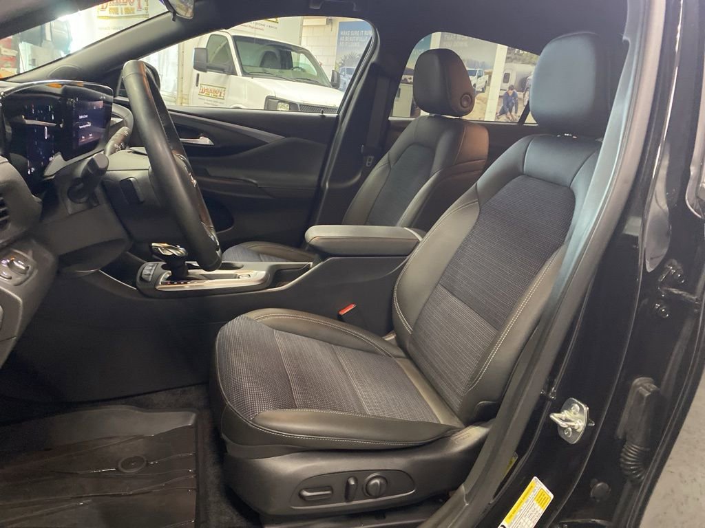 Used 2024 Buick Envista Preferred w/ Convenience I Package image 10