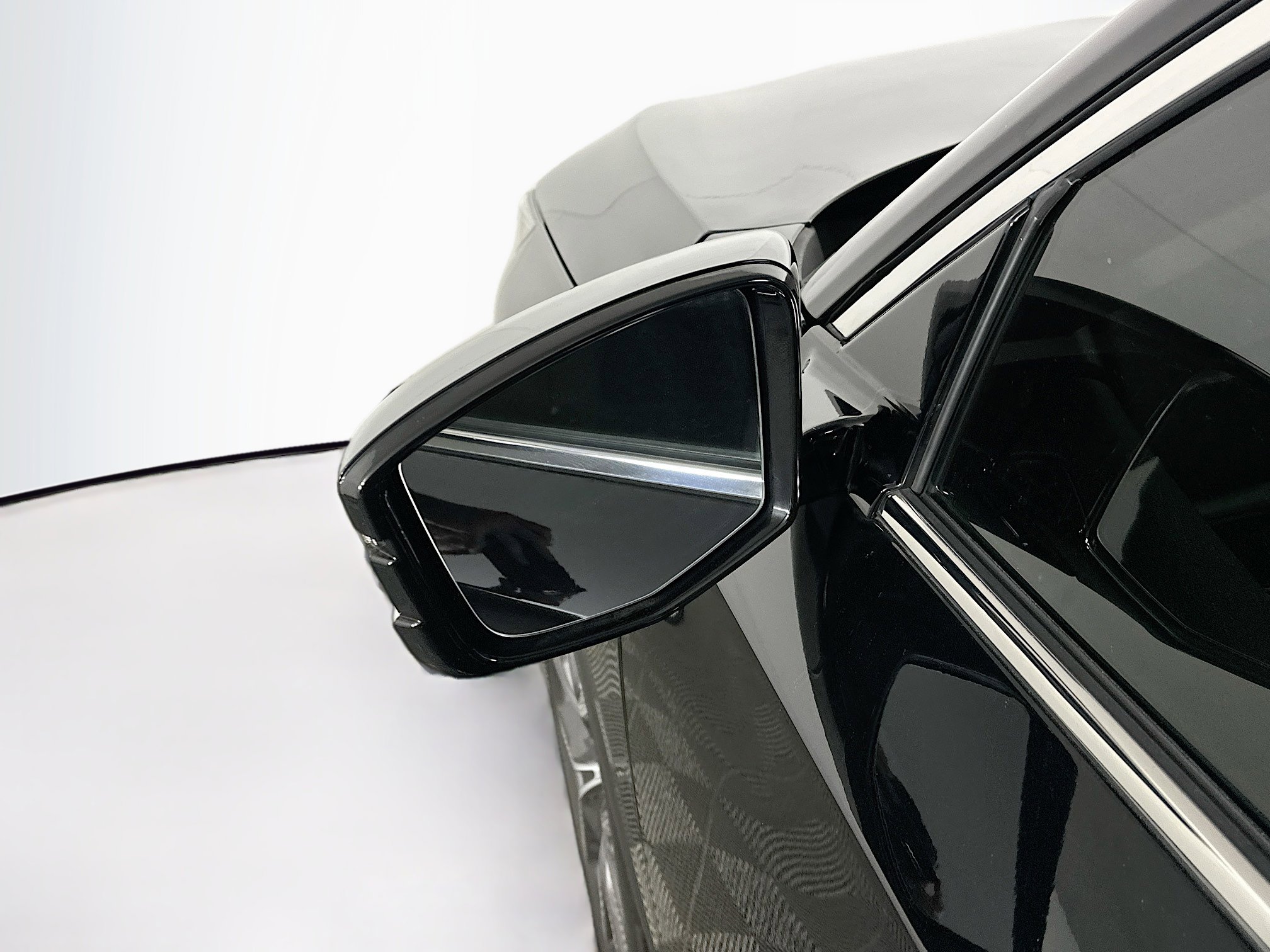 Used 2024 Acura MDX FWD w/ Technology Package image 16