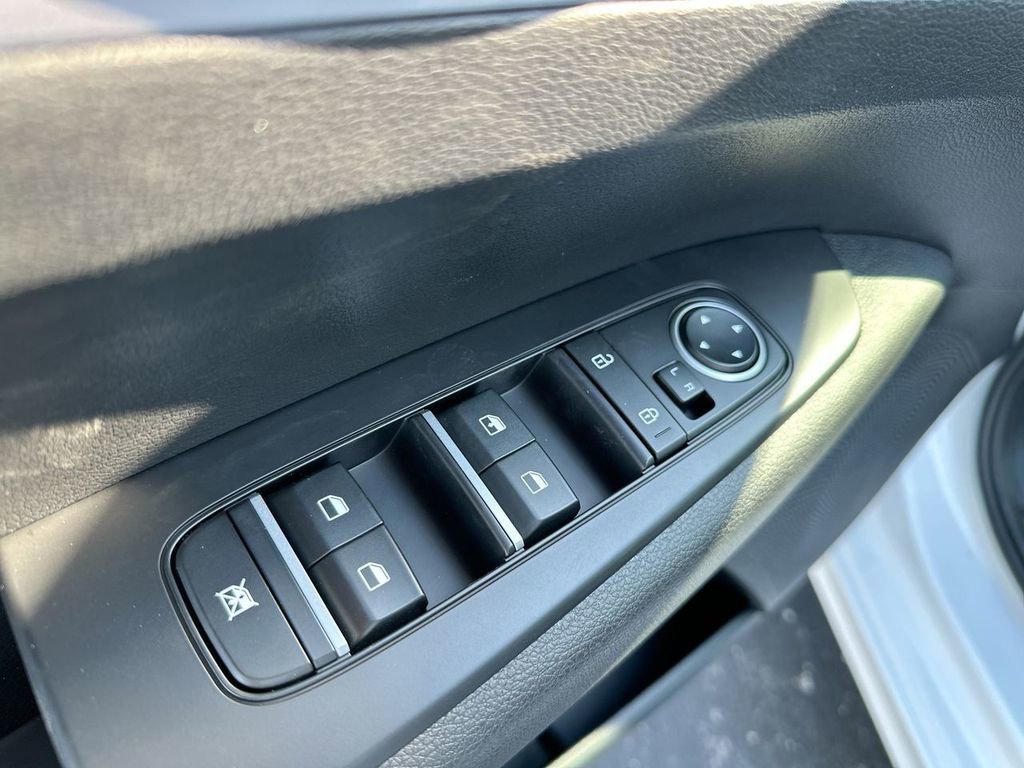 Used 2024 Kia Forte LXS w/ LXS Technology Package FWD image 33