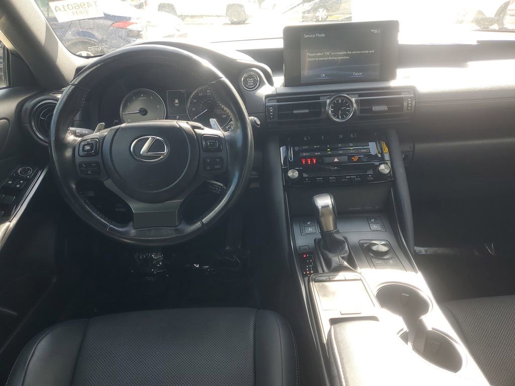 Used 2023 Lexus IS 300 w/ Comfort Package RWD image 9