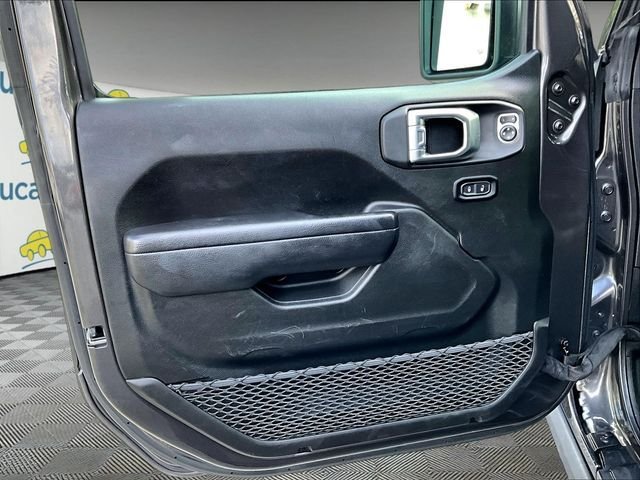 Used 2024 Jeep Wrangler Unlimited Rubicon AWD/4WD image 18