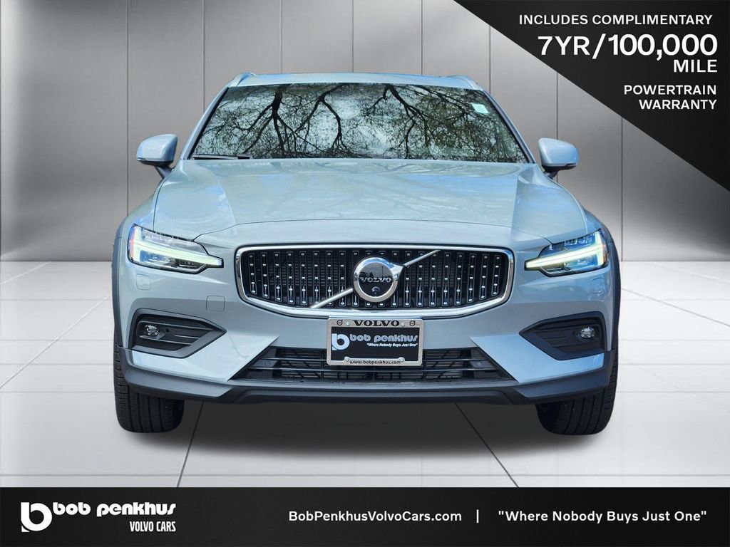 New 2026 Volvo V60 B5 Cross Country Plus w/ Climate Package image 22