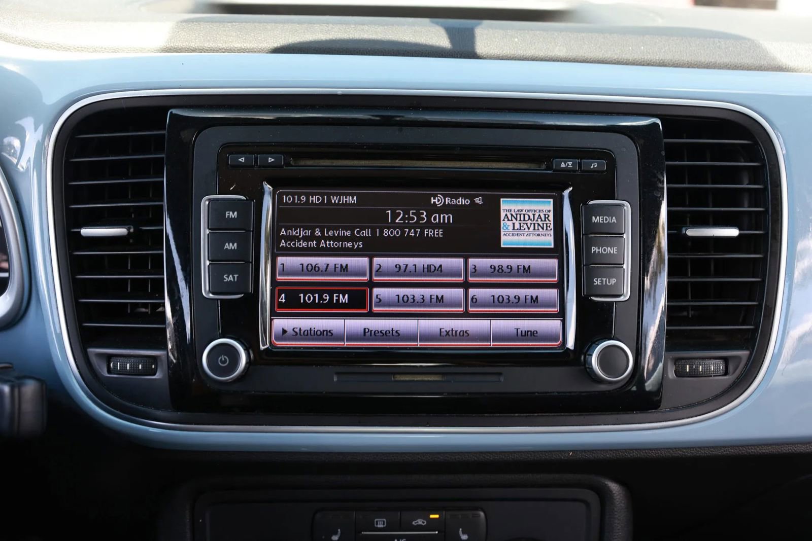 Used 2013 Volkswagen Beetle 2.5 image 33