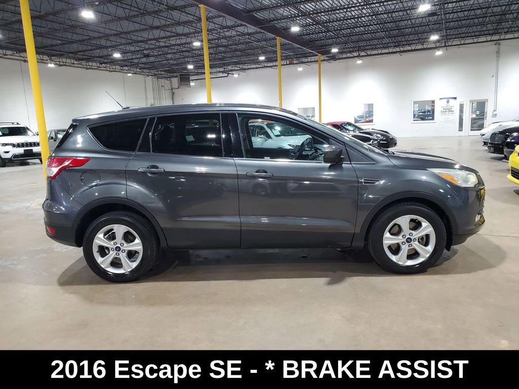 Used 2016 Ford Escape SE image 5