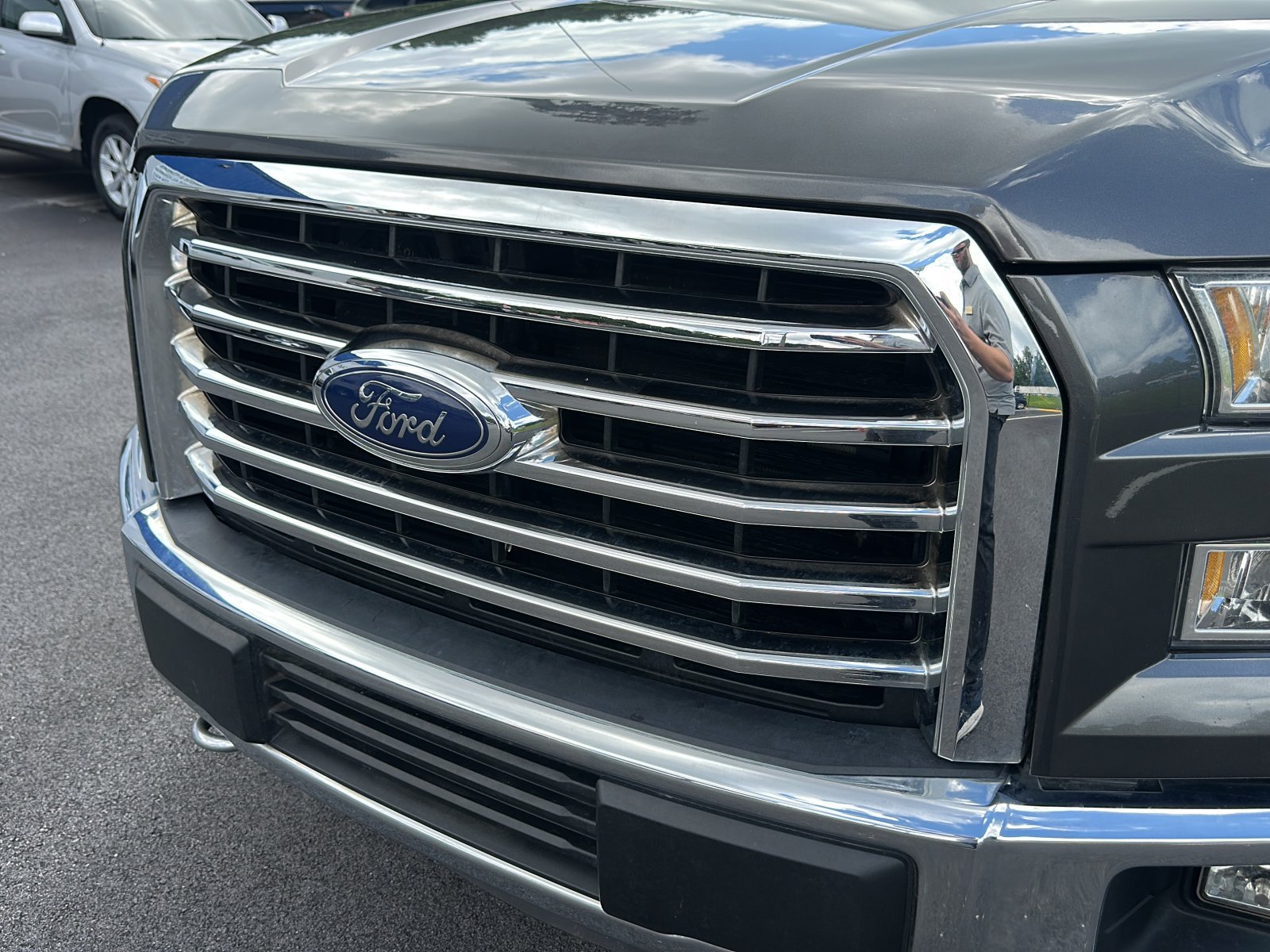 Used 2016 Ford F150 XLT w/ Equipment Group 301A Mid AWD/4WD image 14