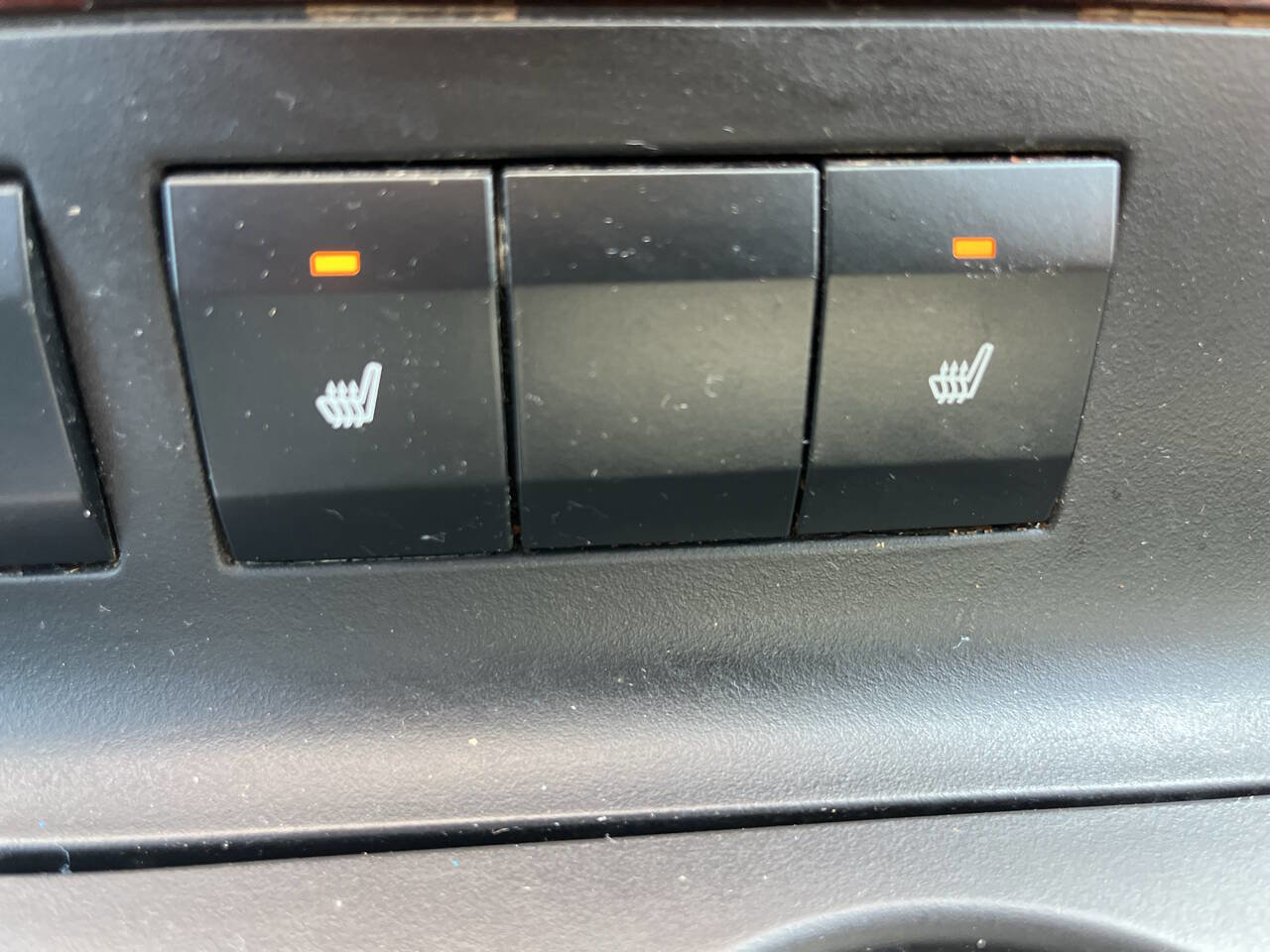 Used 2010 Ford Explorer Limited image 24