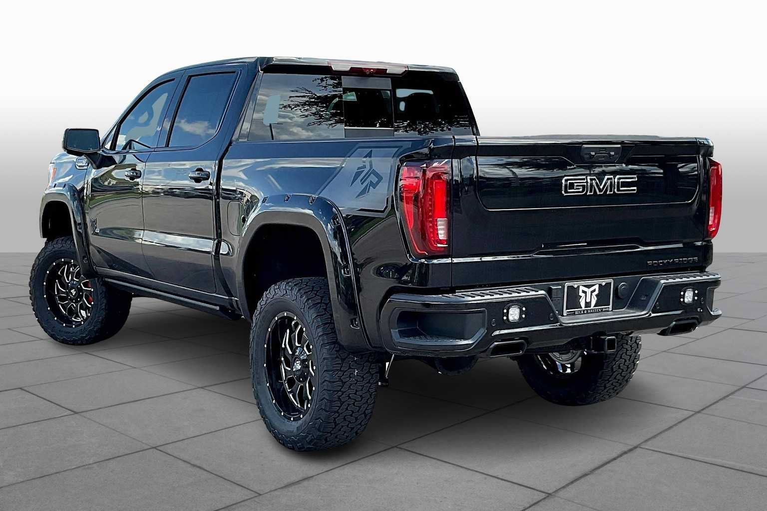 New 2025 GMC Sierra 1500 AT4 w/ AT4 Premium Package AWD/4WD image 7