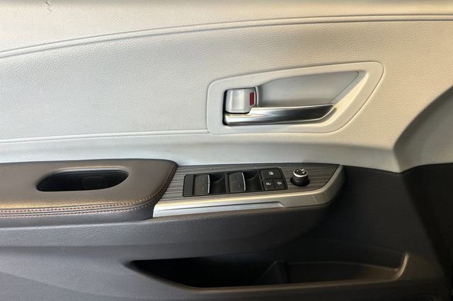 Used 2021 Toyota Sienna XSE FWD image 12
