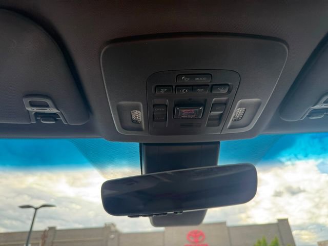 Used 2019 Toyota Avalon Touring w/ Advanced Safety Package FWD image 23