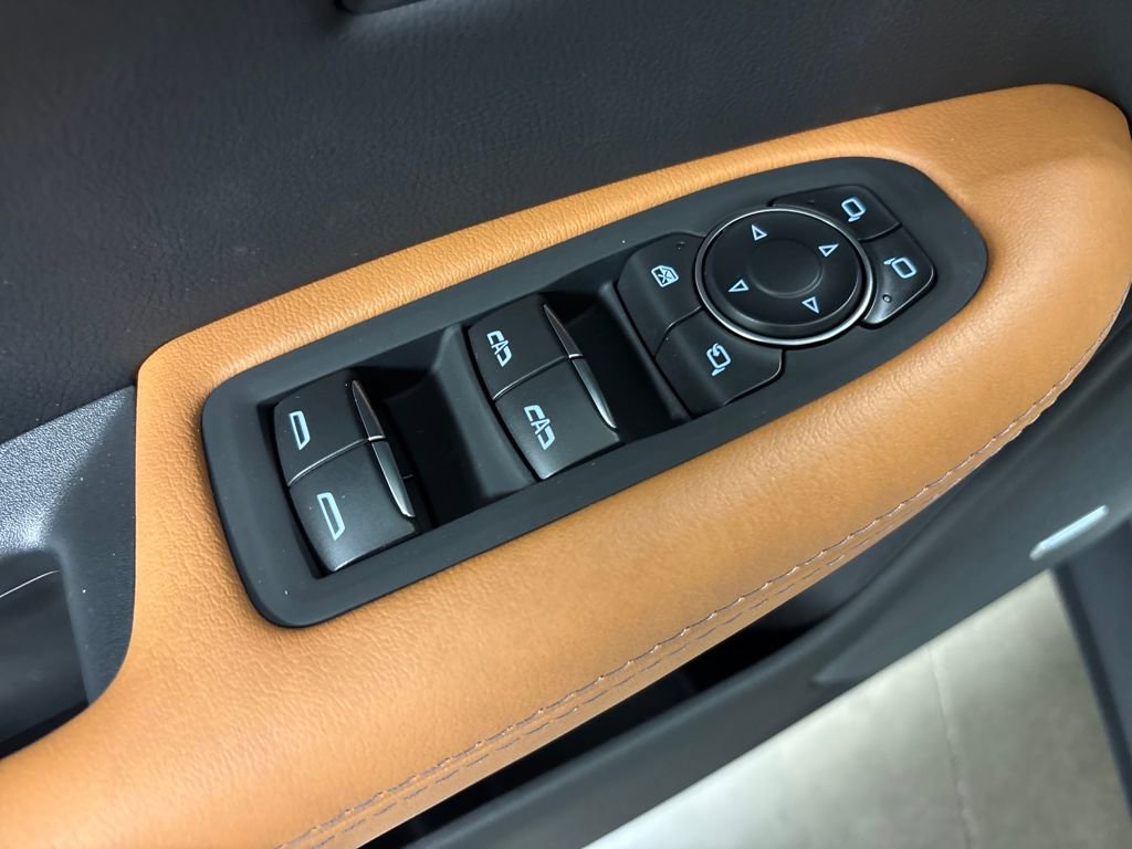 New 2025 Cadillac XT5 Premium Luxury w/ LPO, Floor Liner Package image 25