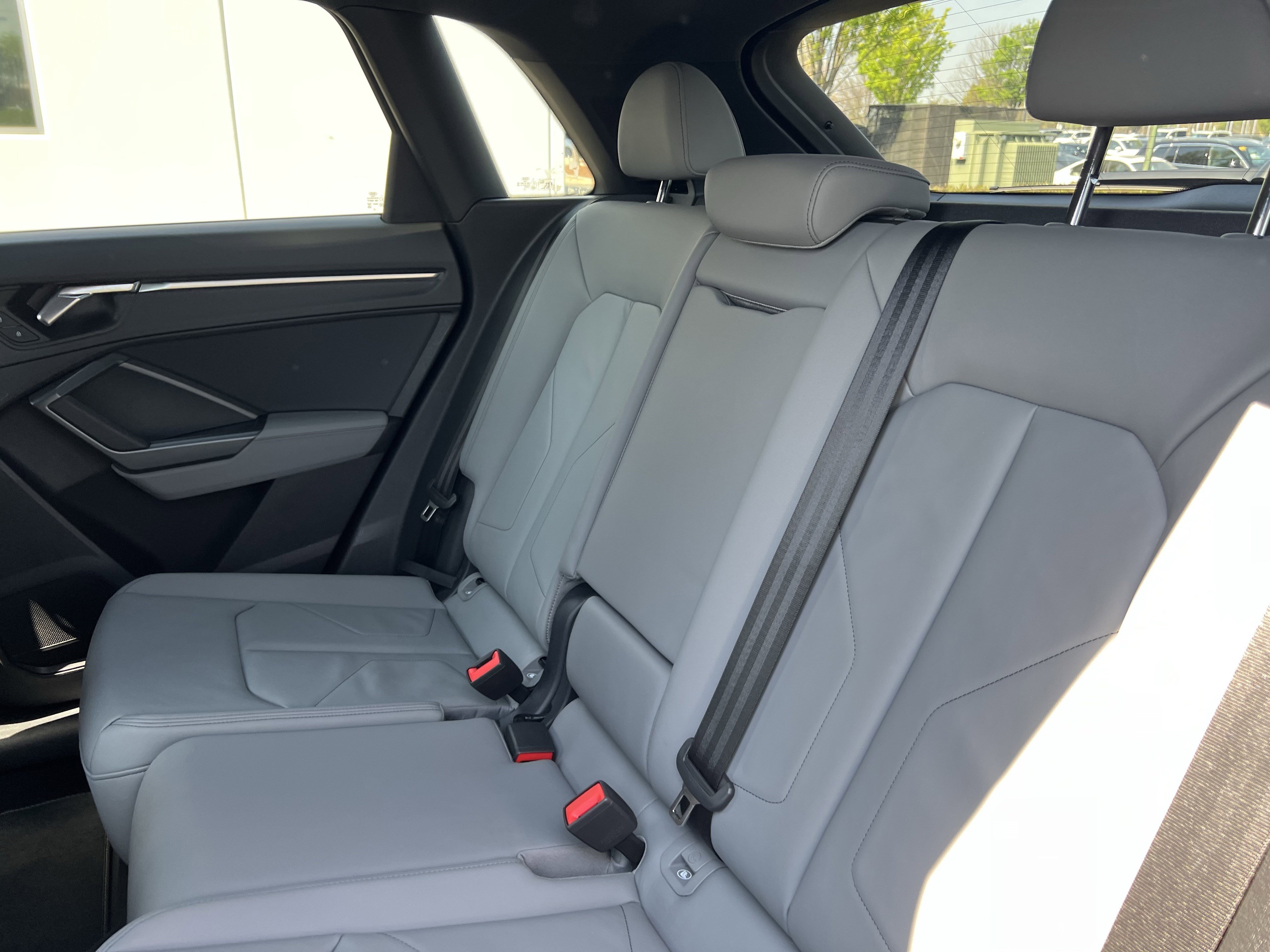 Certified 2025 Audi Q3 2.0T Premium w/ Convenience Package image 34