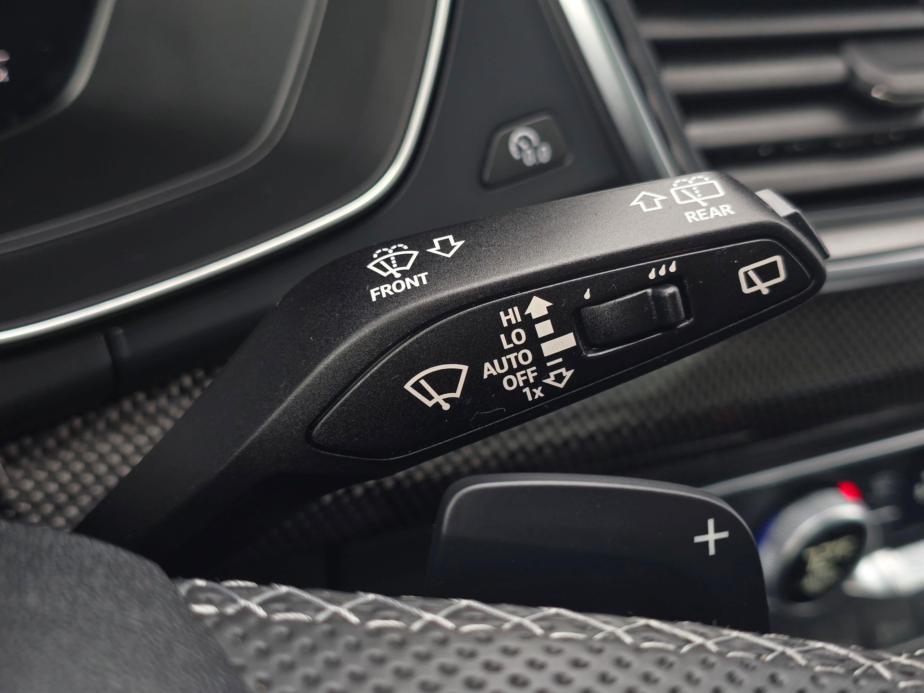 Used 2023 Audi SQ5 Prestige w/ Prestige Package image 41