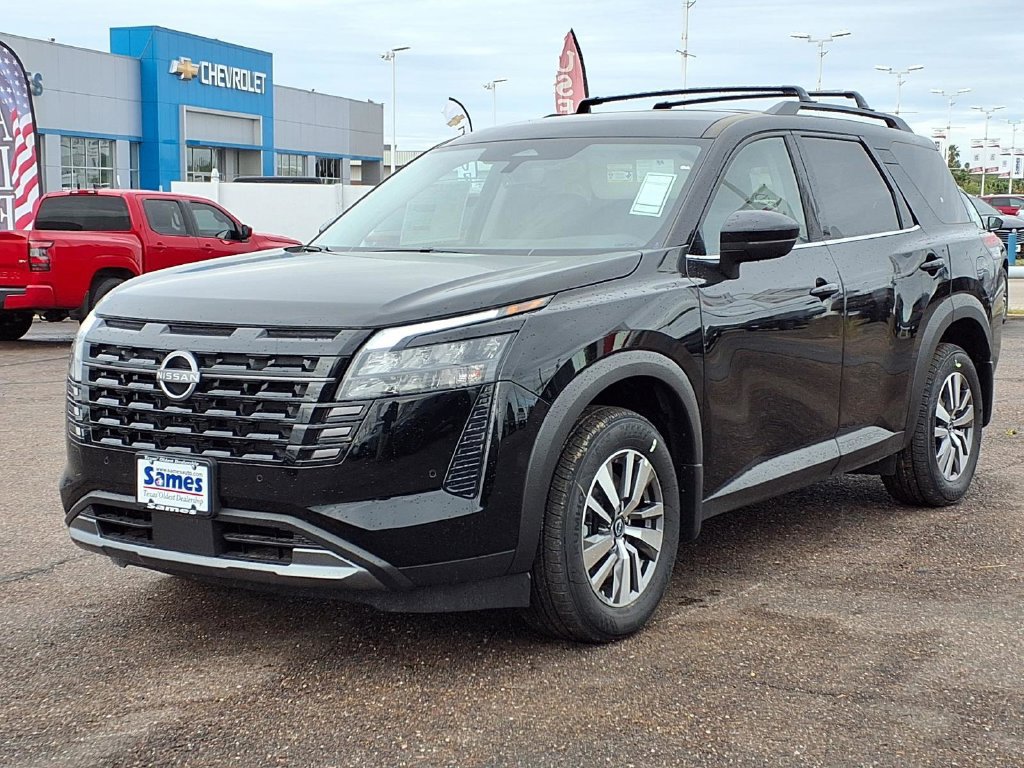 New 2026 Nissan Pathfinder SL AWD/4WD image 3
