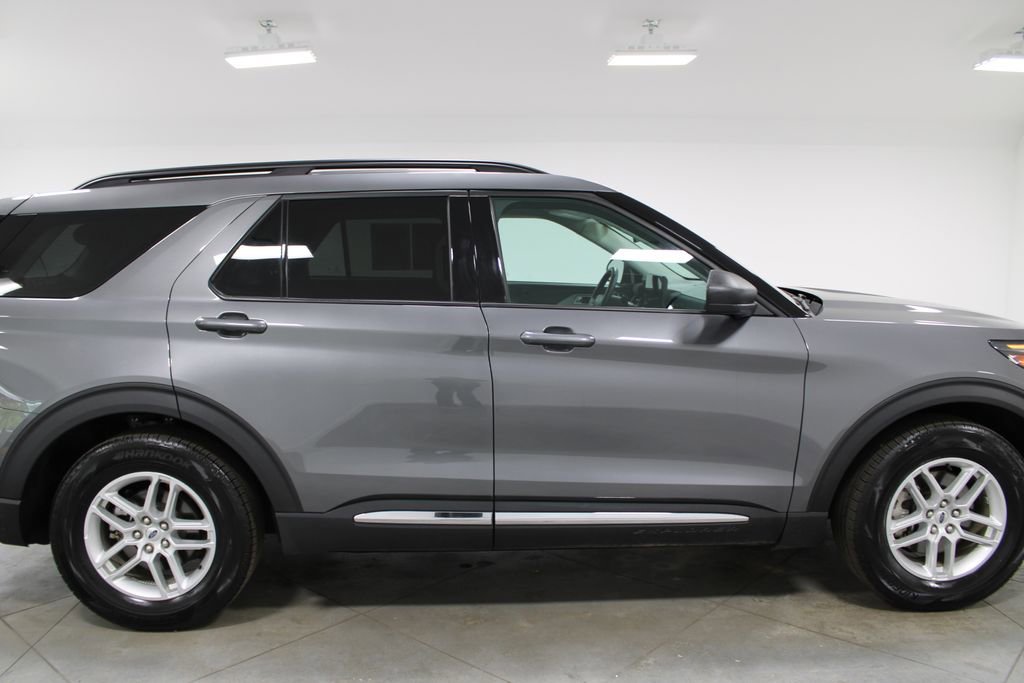 Used 2025 Ford Explorer Active image 11