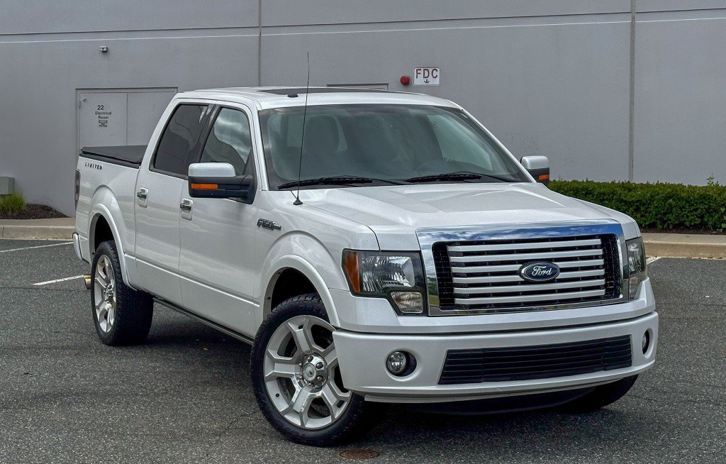 Used 2011 Ford F150 Lariat Limited AWD/4WD image 7