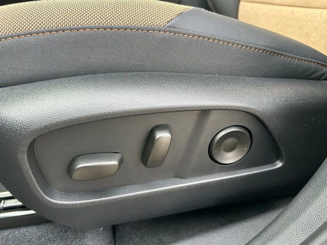 New 2026 Chevrolet Equinox ACTIV w/ Convenience Package III image 19